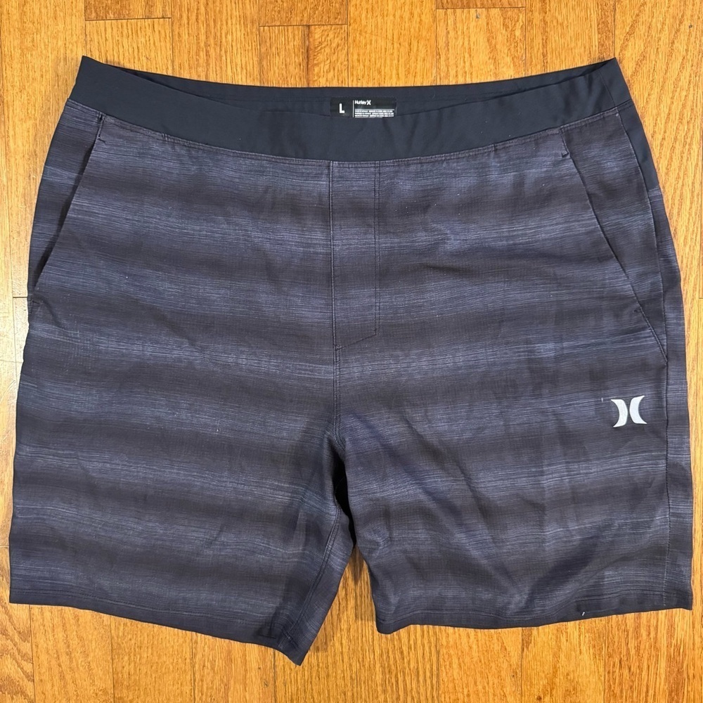 Hurley Men's Striped Shorts Black Size L